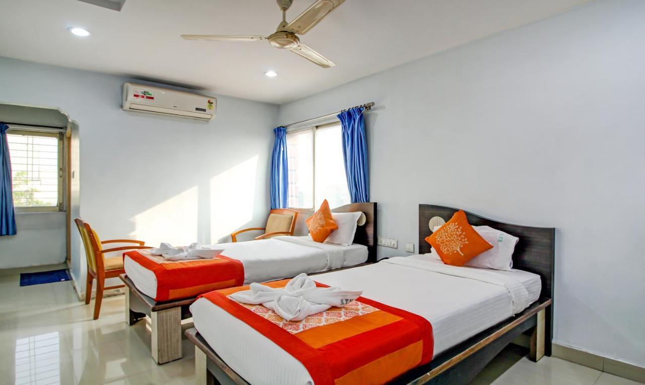 Hotel S Y N Residency Haiderabad Buitenkant foto