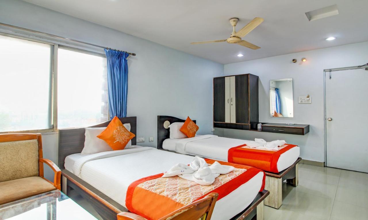 Hotel S Y N Residency Haiderabad Buitenkant foto
